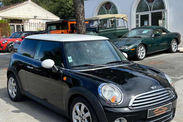 MINI HATCH R56