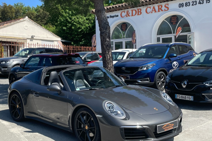 PORSCHE 911 TARGA