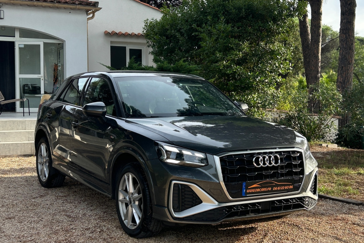 AUDI Q2