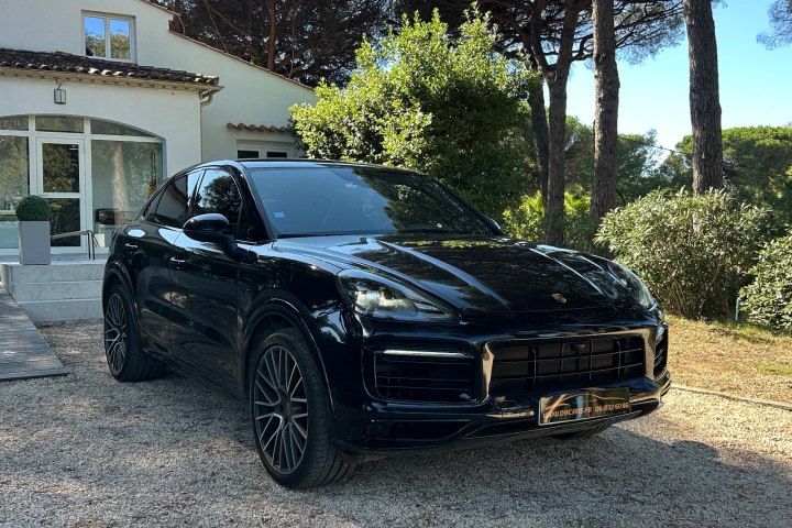 PORSCHE CAYENNE COUPE