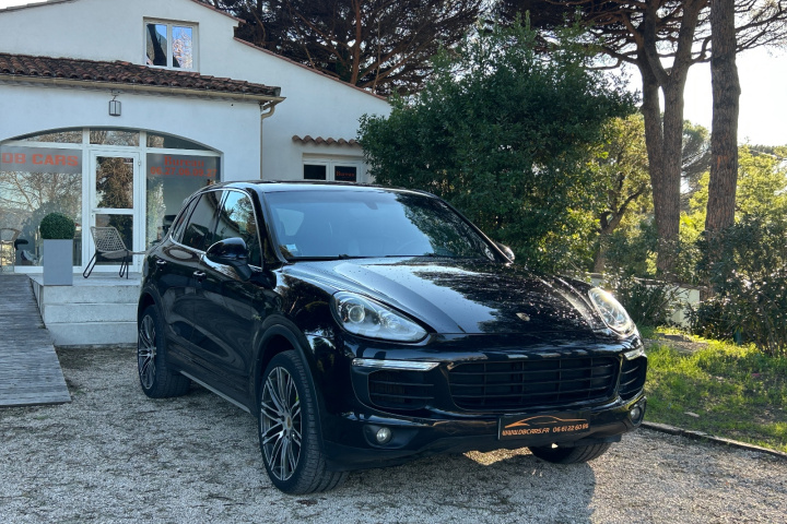 PORSCHE CAYENNE